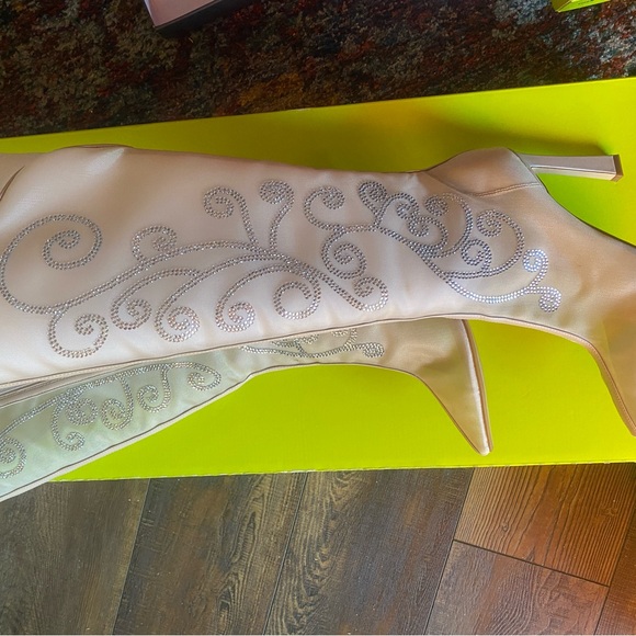 Gianni Bini Silver Heeled Boots with Blue Embellishments - Picture 5 of 5